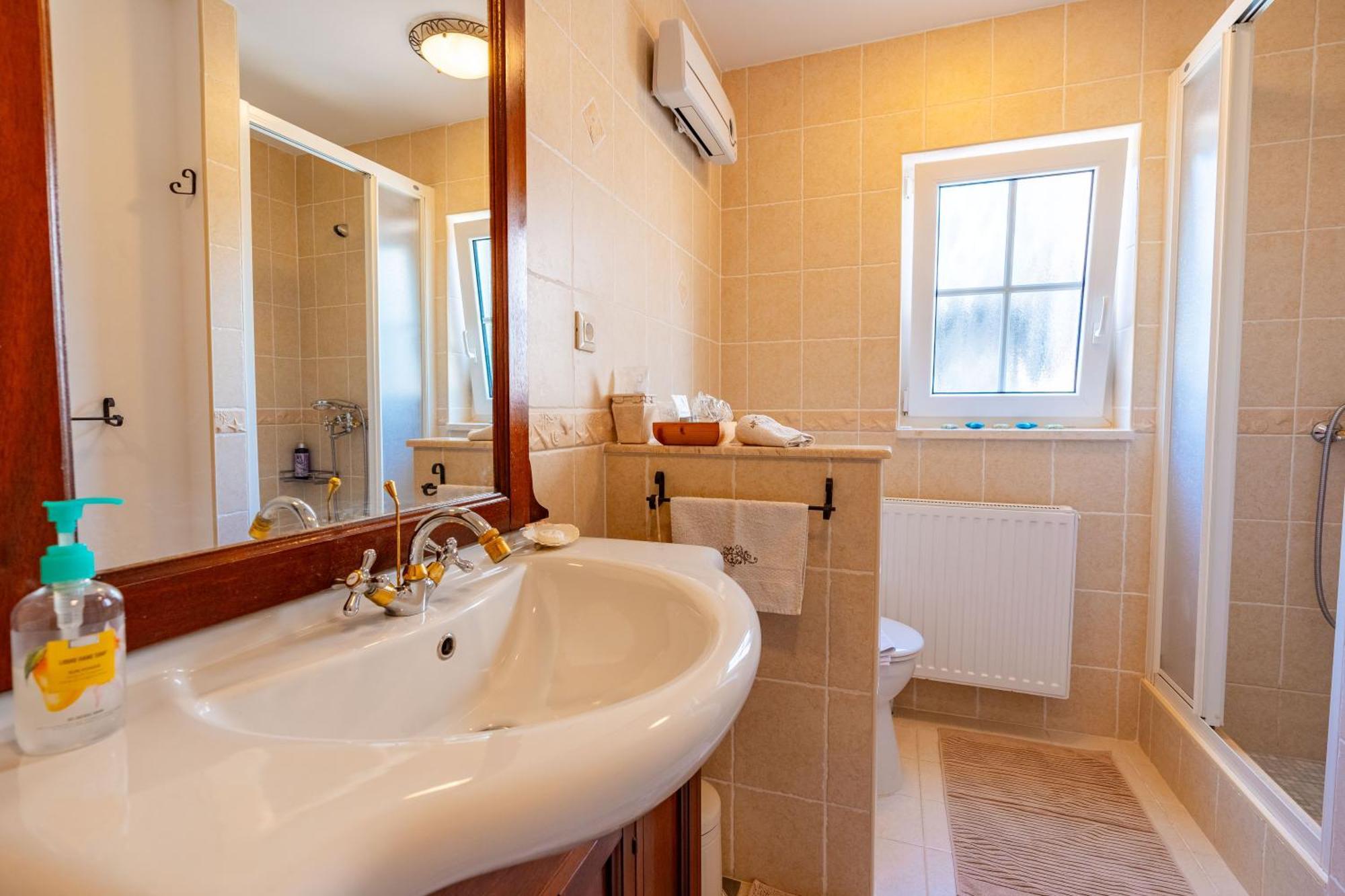 House 4 You Lumbarda Buitenkant foto