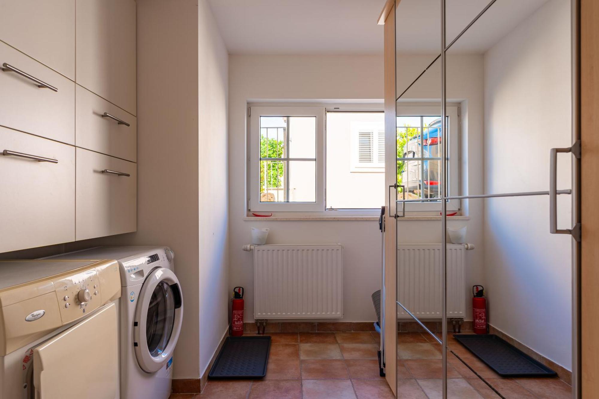 House 4 You Lumbarda Buitenkant foto